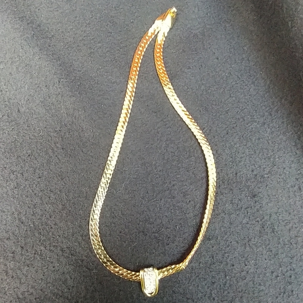 Necklace - Picture 2 of 8